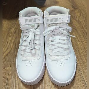 Puma White High-Top Shoe